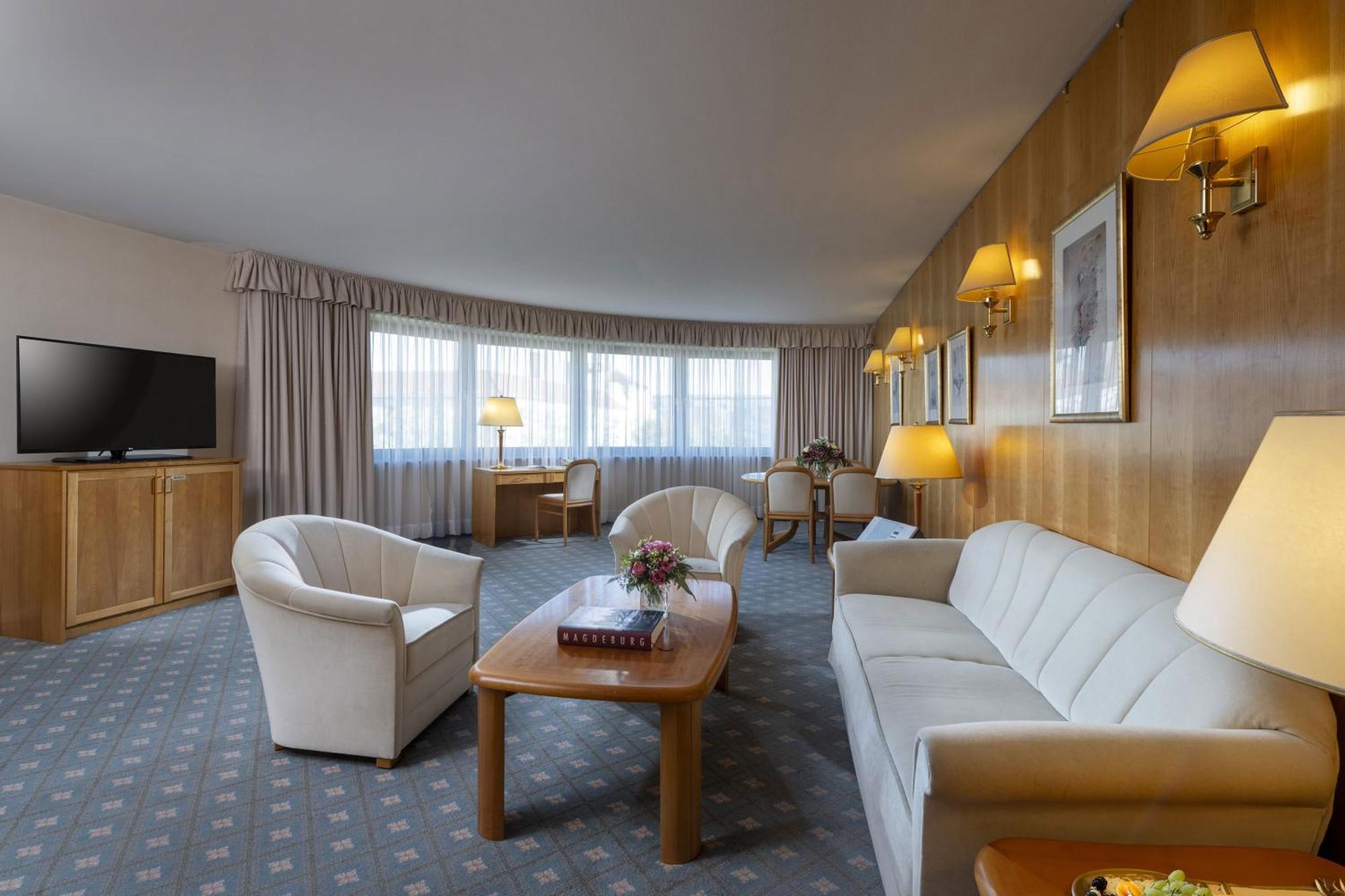 Maritim Hotel Magdeburg Exterior photo